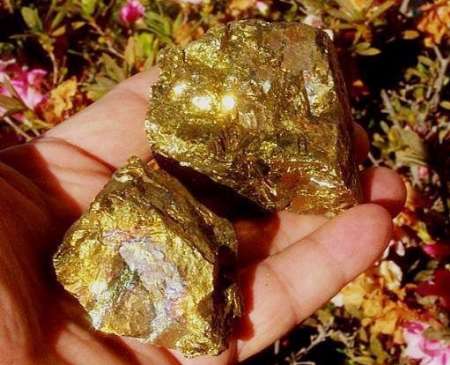فلز طلا و آنچه باید درباره آن باید دانست فلز طلا و آنچه باید درباره آن باید دانست