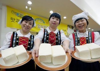 کاربرد آب پنیر در صنایع پنیرسازی